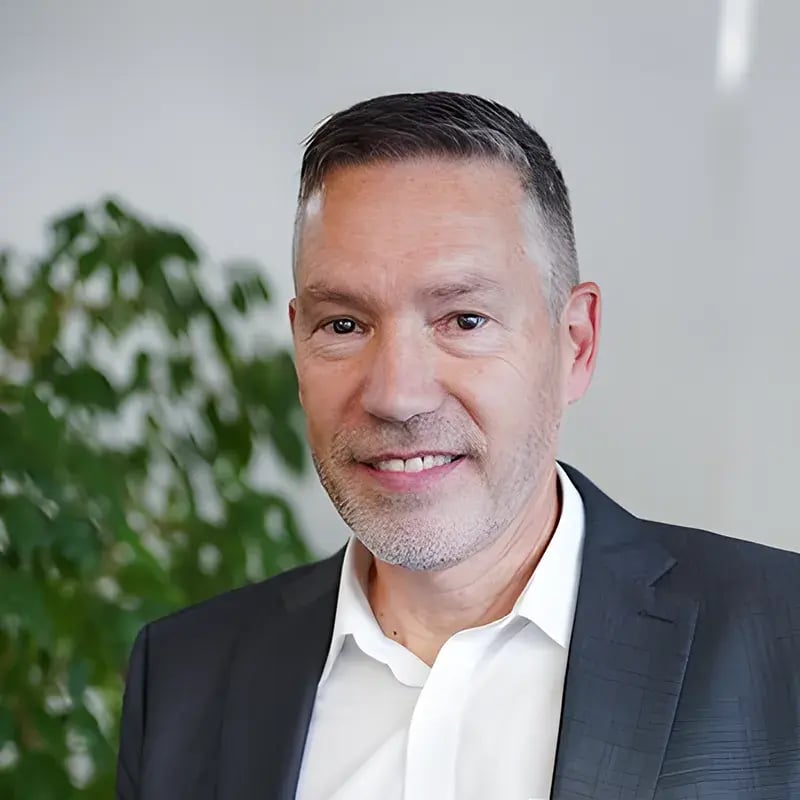 Portrait von Stefan Gerber, Geschäftsführer der Duscholux AG, eine Referenz von TimeTool