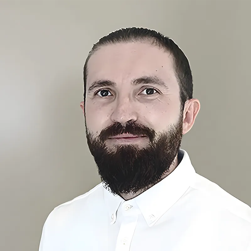 Portrait of Ivo Estermann, CEO of 4b AG, a TimeTool reference.